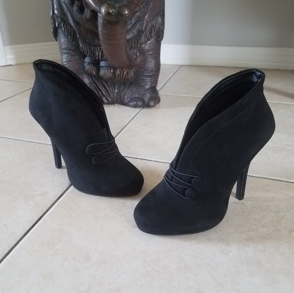 Apt.9 Heels - image 5